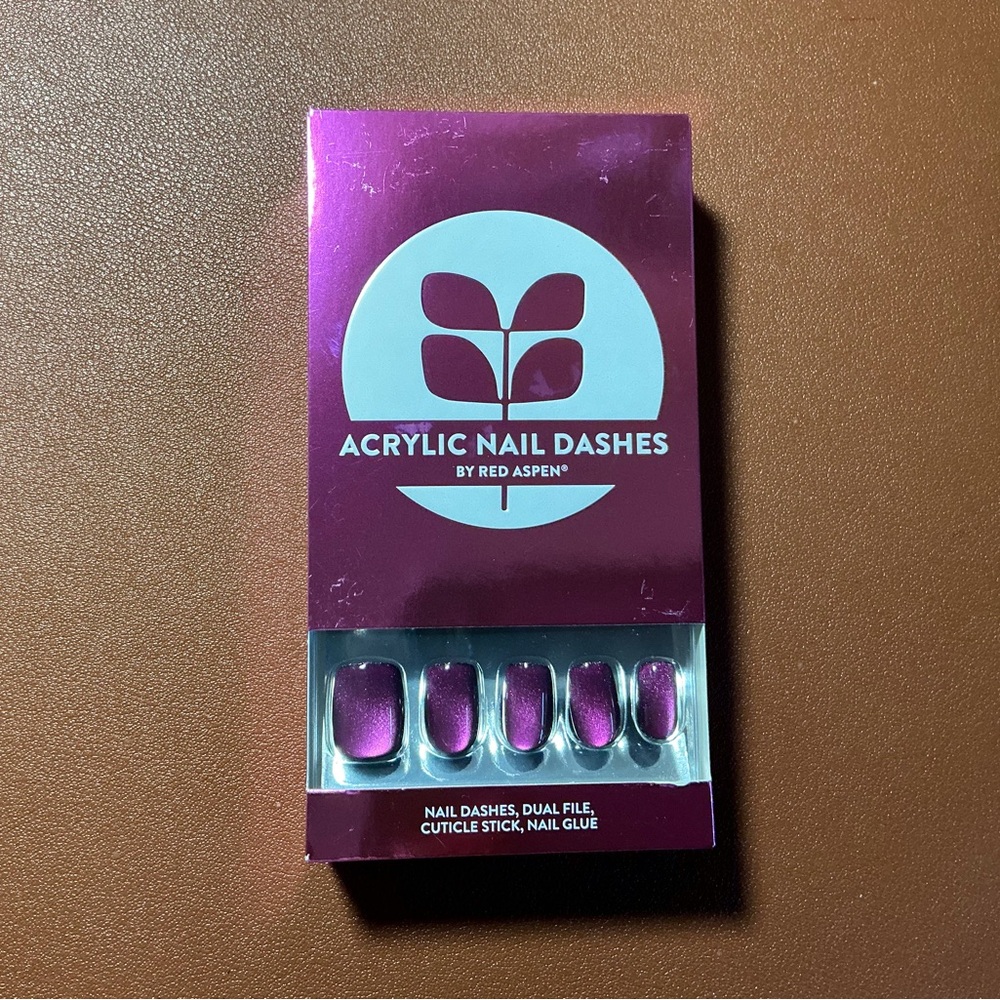 Short Squoval Press On Nails New In Box Big + Bold Beth